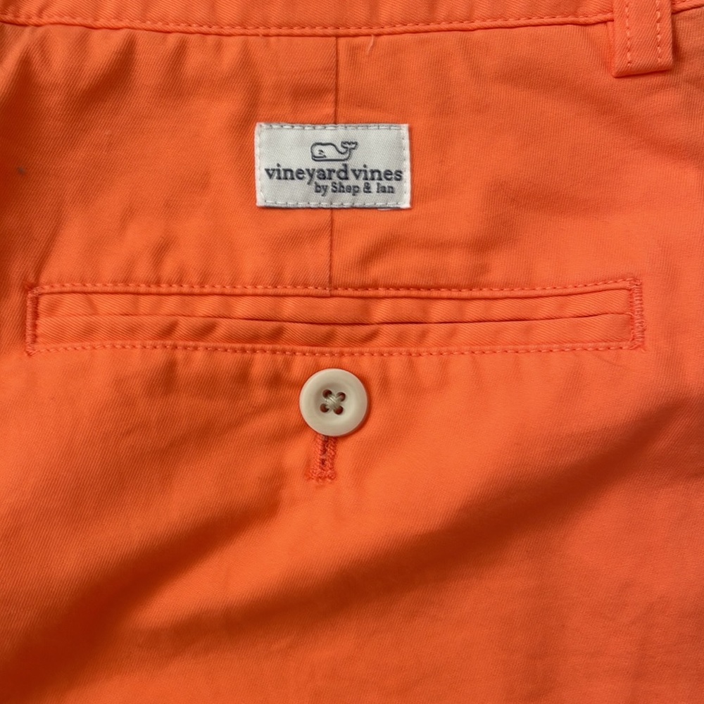 Vineyard Vines Mens shorts - Picture 3 of 4